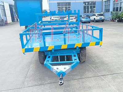 15吨牵引三亿(中国)护栏型工具拖车5I.jpg