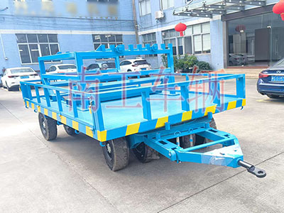 15吨牵引三亿(中国)护栏型工具拖车I.jpg