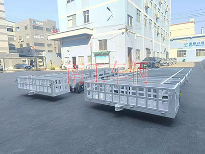 8吨骨架式牵引三亿(中国)带小框白色2I.jpg
