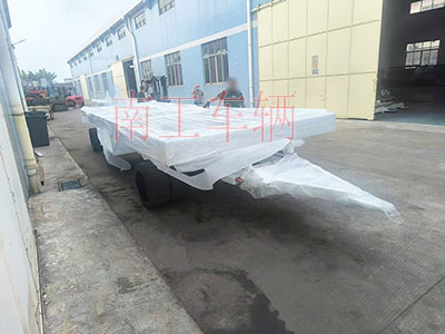 1780883407615717.jpg 35吨双牵引重型三亿(中国) 白色I.jpg