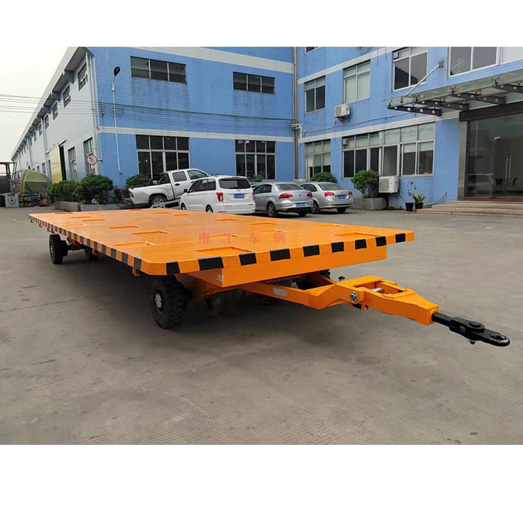 8.2T中型三亿(中国)全挂车