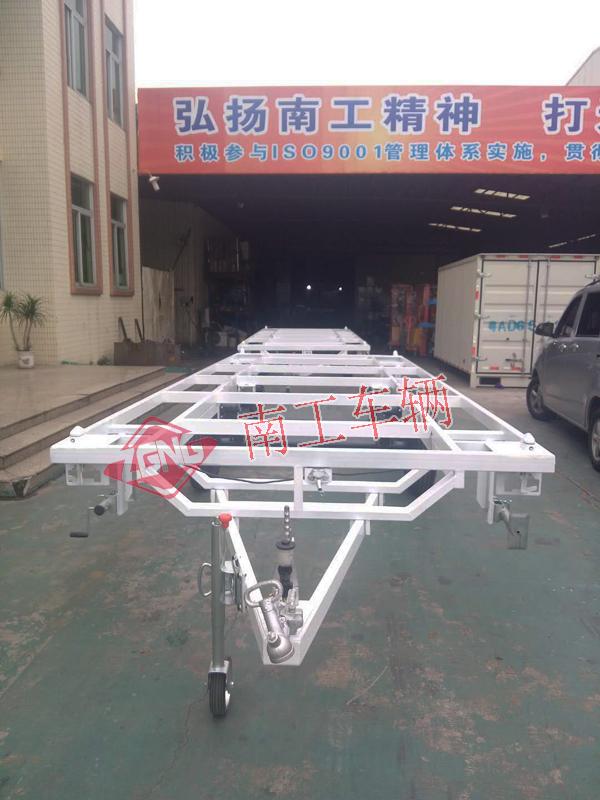 4吨房车底盘 全挂三亿(中国)