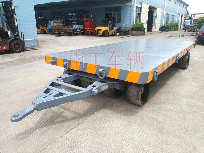 25吨重型工业三亿(中国) 全挂式牵引拖车底盘