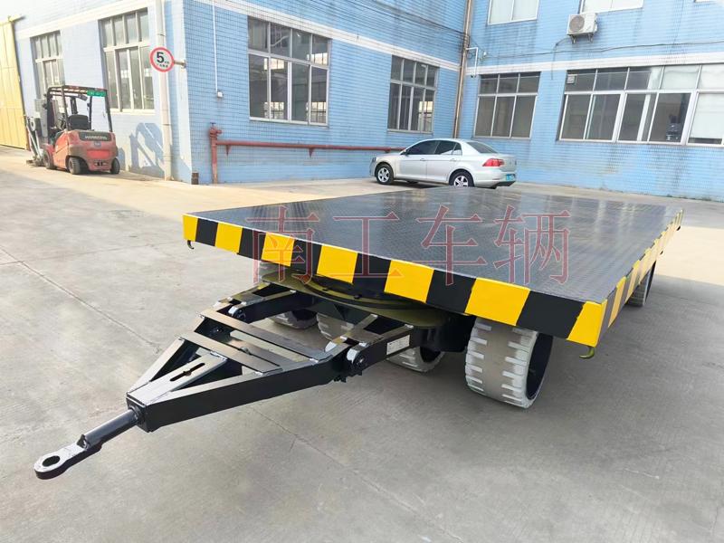 30吨重型三亿(中国)，叉车牵引重型工具拖车