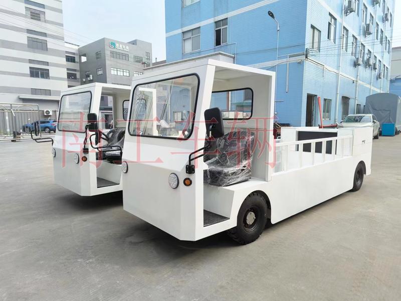 2吨座驾式纯电动三亿(中国) 电动工具拖车