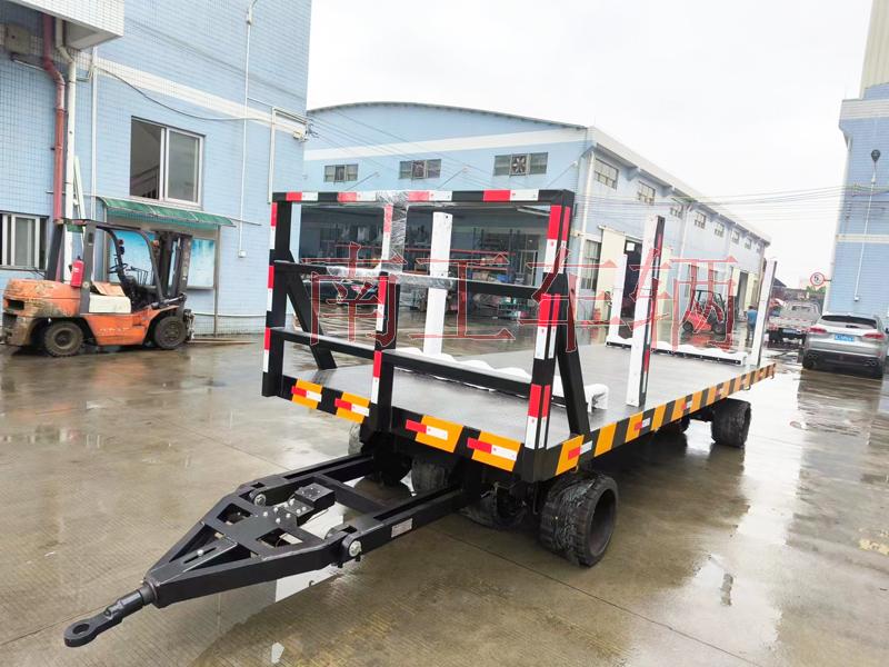 30T重型三亿(中国) 带活动插装立柱工具拖车