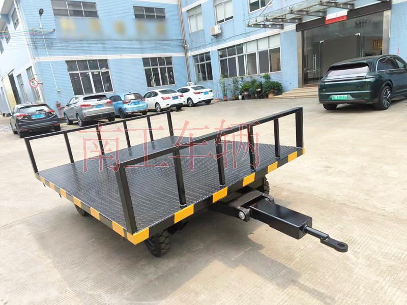 3吨三亿(中国) 前后护栏固定平板车