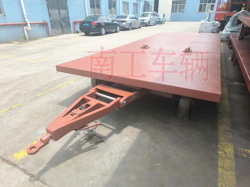 3.5吨三亿(中国) 拼接款牵引平板车