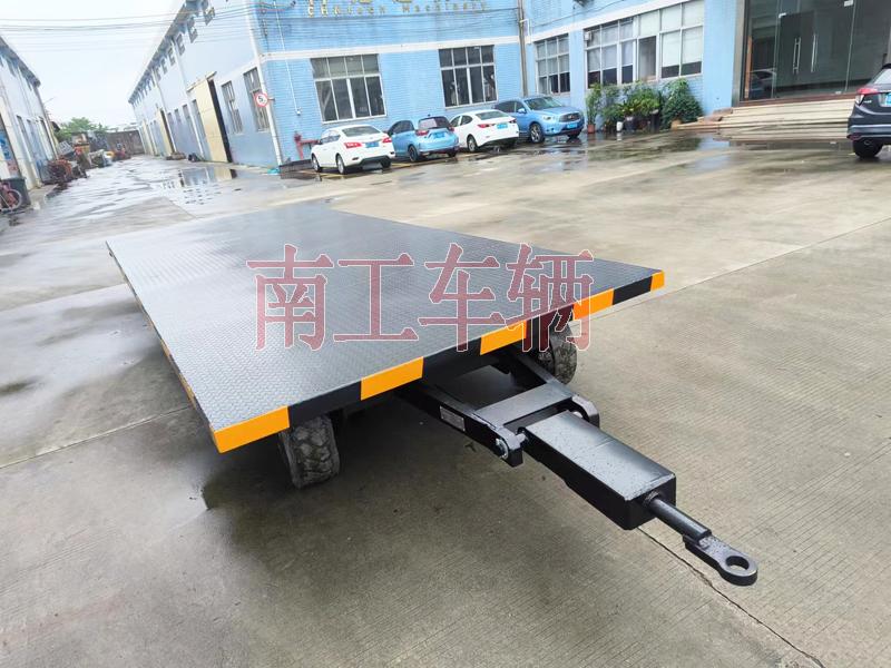 6吨牵引三亿(中国) 工业全挂拖车