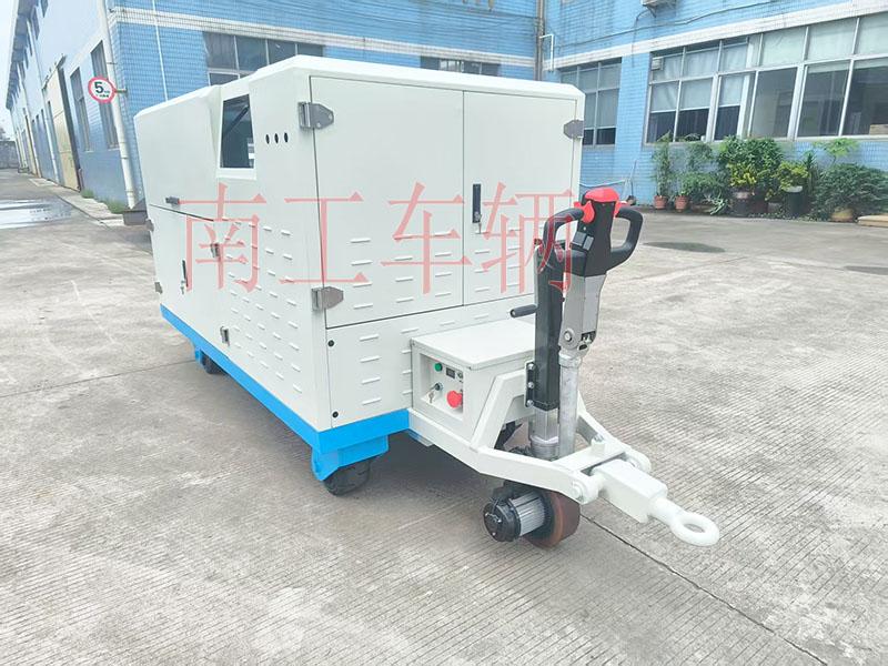 1.5吨电动厢式工具拖车 牵引两用三亿(中国)