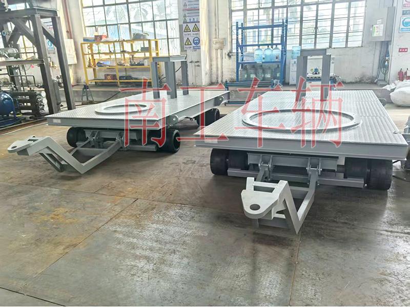5吨牵引三亿(中国) 带上装架工具拖车