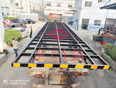 15吨13米加长骨架型三亿(中国)I.jpg
