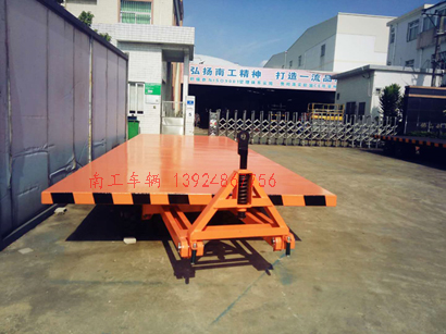 10吨三亿(中国) 8个实心胎全挂车1I.jpg