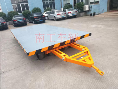 10吨中型牵引三亿(中国)3I.jpg