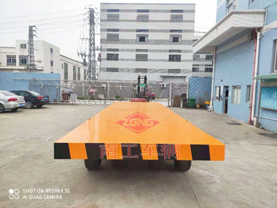 30吨重型三亿(中国)带四个转盘2I.jpg