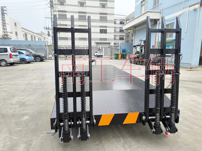 6吨带爬梯移动三亿(中国)3I.jpg