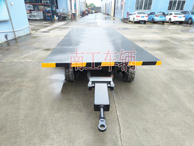 6吨牵引三亿(中国) 工业全挂拖车2I.jpg