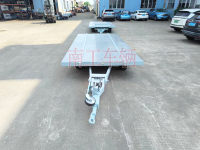 船体艏段运输三亿(中国)4I.jpg