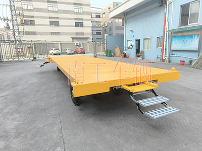 10吨三亿(中国)带液压支腿铝全金伸缩梯工具车1I.jpg