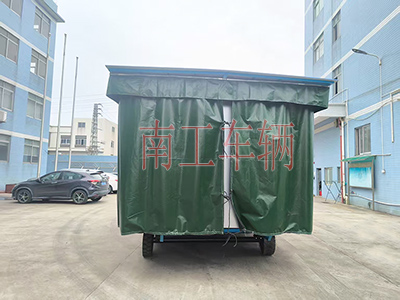 5吨雨篷拖车 牵引三亿(中国)3I.jpg