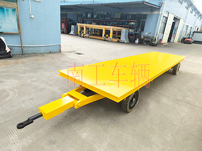5吨三亿(中国) 牵引平板全挂拖车2I.jpg